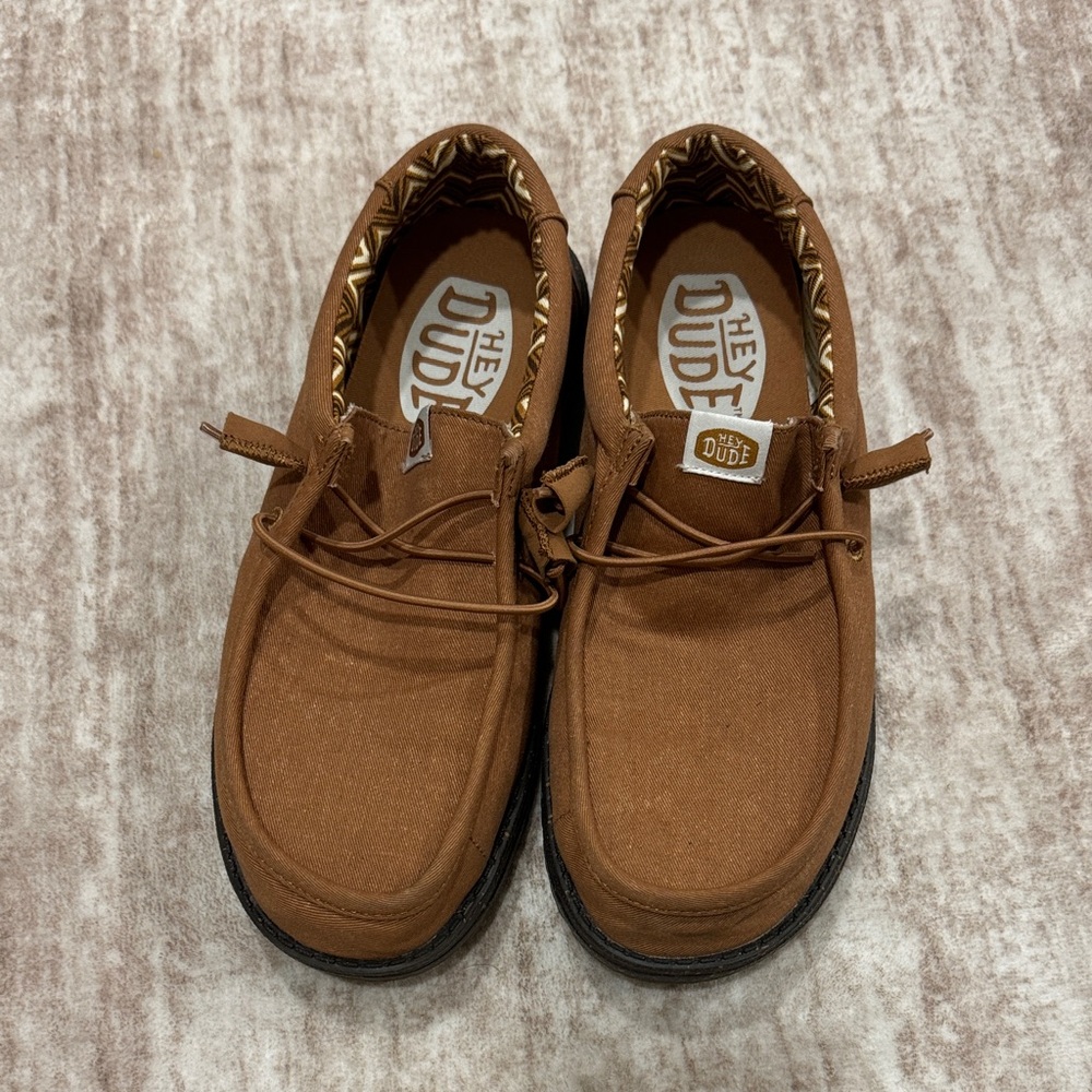 Hey Dude Men's Tan Loafers